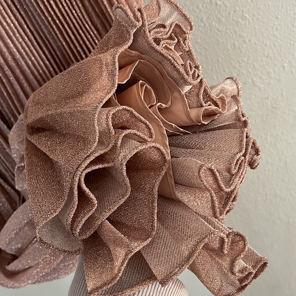 Mac Duggal Metallic 30750 Pleated A-Line Midi Cocktail Dress - Picture 7 of 17